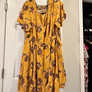 Mini Wash Challis Flutter Sleeve Lace Back Dress